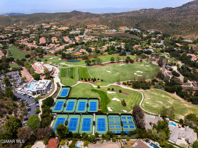 1600 Crown Ridge Court, Westlake Village CA: https://media.crmls.org/mediaz/d71a8b0c-2a7d-4d2f-83e8-b3c0d811b1f7.jpg
