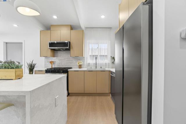 Image 14 of 60 For 1313 Kiely Blvd