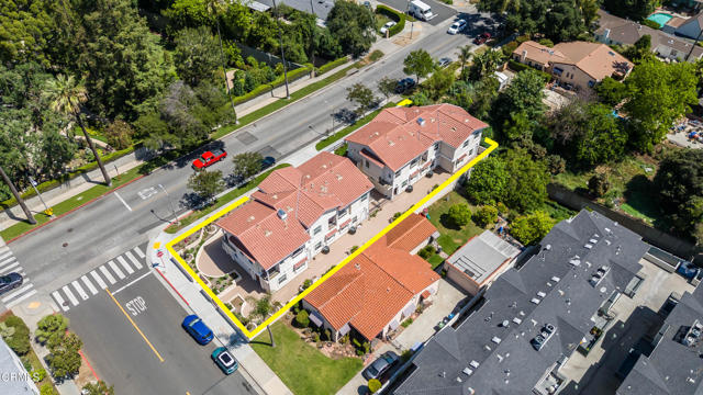 300 E Alhambra Road, Alhambra CA: https://media.crmls.org/mediaz/d71afe64-4d16-45ac-ae69-1b8947acee55.jpg
