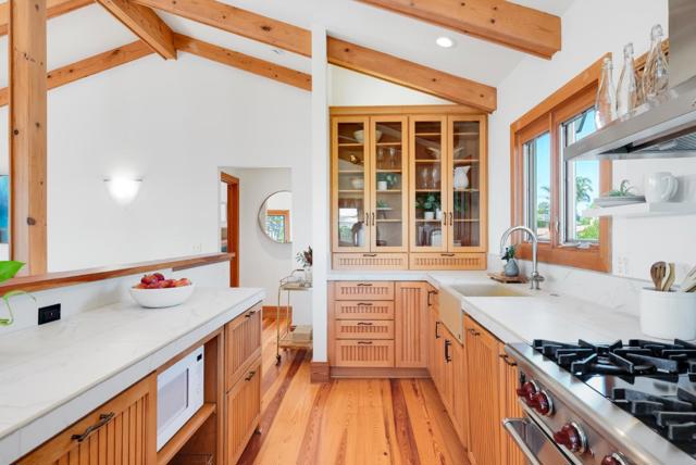 325 Kingsbury Drive, Aptos CA: https://media.crmls.org/mediaz/d71b3bde-4d9d-4ec7-ab6b-b8de7e6c733e.jpg