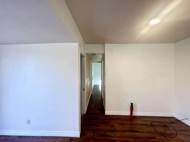 10707 Jamacha Boulevard, Spring Valley CA: https://media.crmls.org/mediaz/d71c4078-4314-44e8-8f8b-85262bf2781b.jpg
