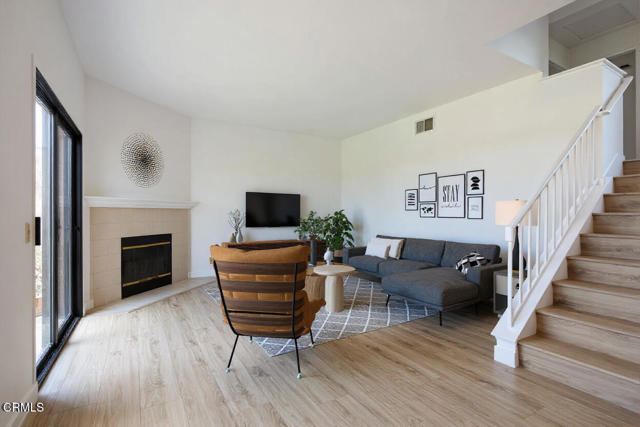 168 Courtyard Drive, Port Hueneme CA: https://media.crmls.org/mediaz/d71c7254-8da8-4c8b-b979-e63668bc4ca3.jpg