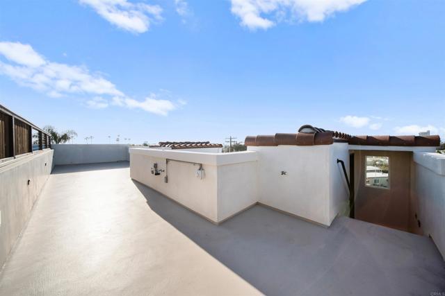 812 N Cleveland Street, Oceanside CA: https://media.crmls.org/mediaz/d71cad9d-55a8-48c8-a079-a7da39f62f88.jpg