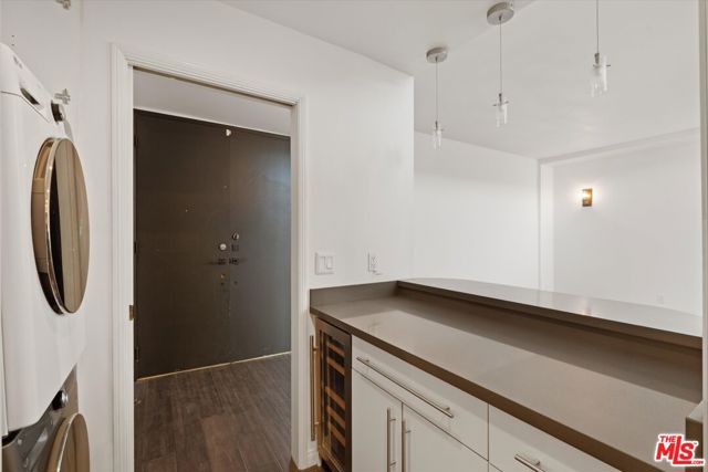 2175 S Beverly Glen Boulevard, Los Angeles CA: https://media.crmls.org/mediaz/d71ce1bd-7791-4926-afa1-cd974627e669.jpg