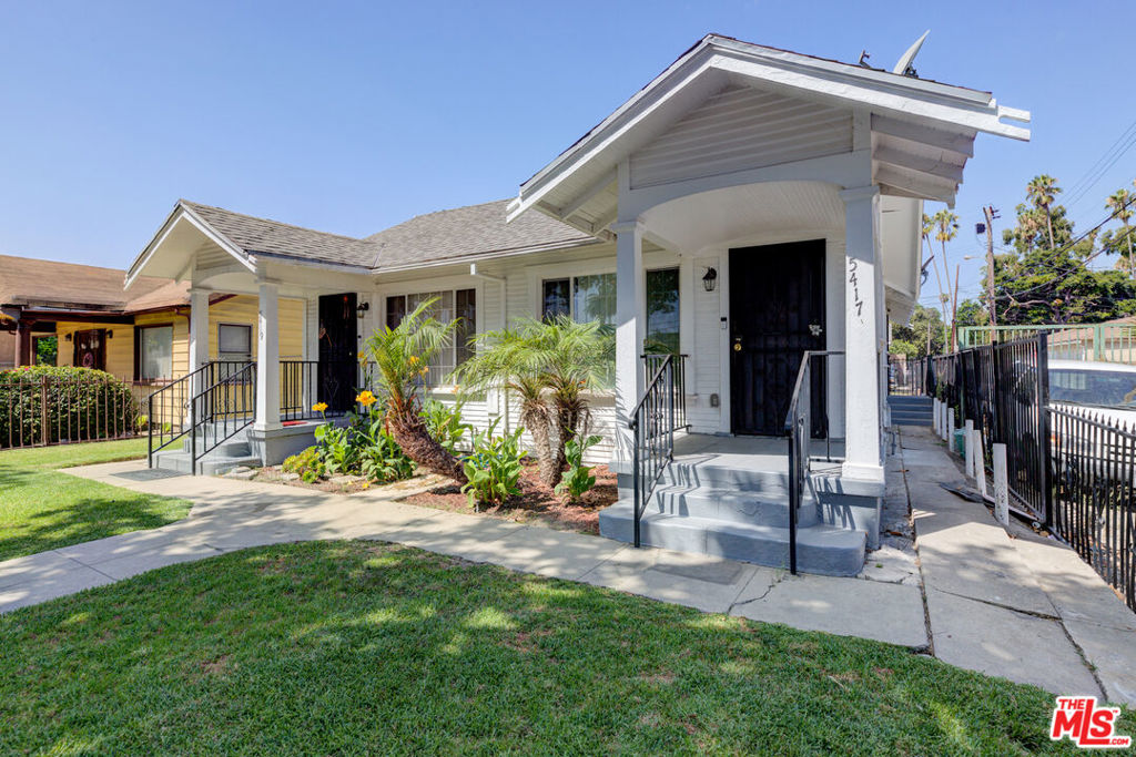 5419 S St Andrews Place, Los Angeles, CA 90062