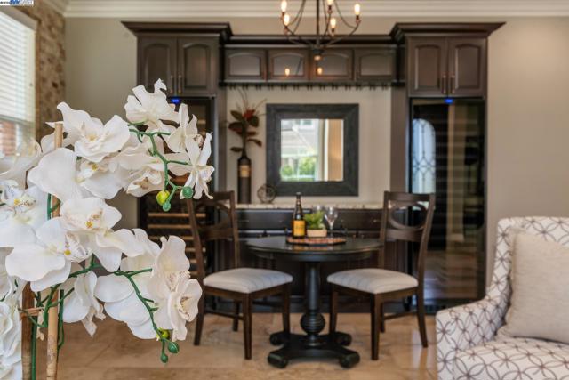 5989 Hillbrook Pl, Dublin CA: https://media.crmls.org/mediaz/d71cf4de-0ebe-4635-bcbb-13aa095df1a1.jpg