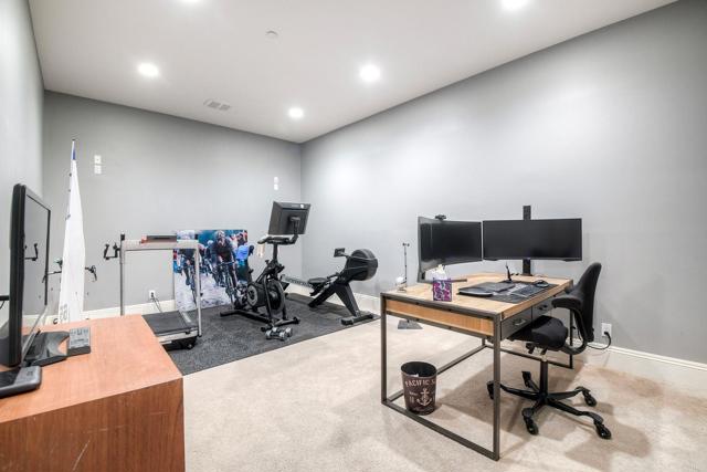 Detail Gallery Image 37 of 68 For 28521 Gladstone Ct, Escondido,  CA 92026 - 3 Beds | 3/1 Baths