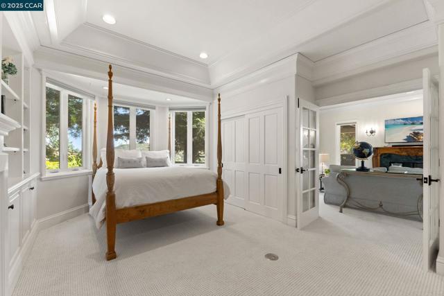 4860 Venner Rd, Martinez CA: https://media.crmls.org/mediaz/d71ed76b-b091-49ec-bfd0-0992dc25e12b.jpg