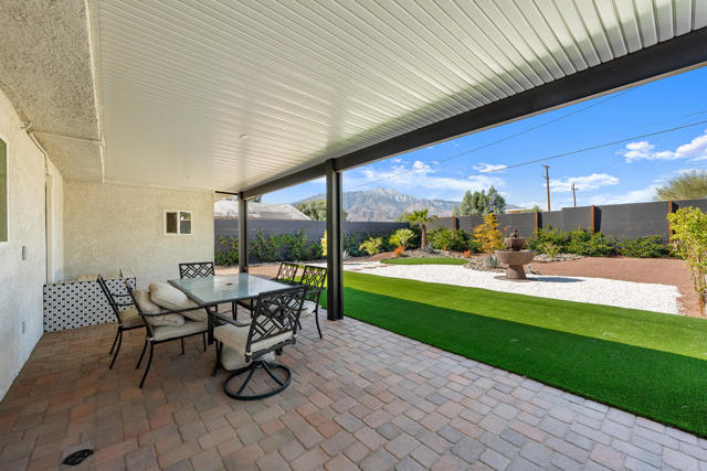 17319 Keith Street, Palm Springs CA: https://media.crmls.org/mediaz/d71f1025-45ab-4182-bd37-750be3fcef72.jpg