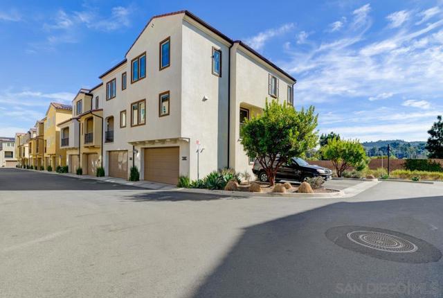 11001 Logan Way, San Diego CA: https://media.crmls.org/mediaz/d71fd57a-83fc-4d6d-9a33-e04d8b8ec2e2.jpg