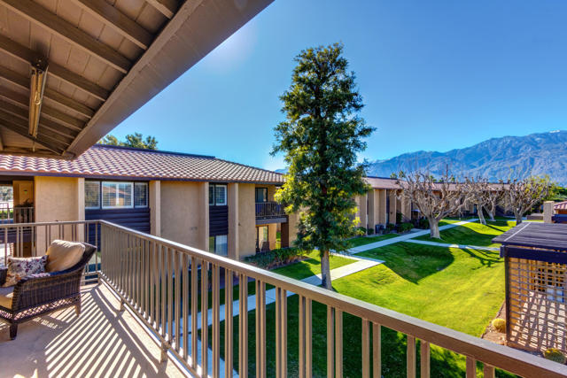 31200 Landau Boulevard, Cathedral City CA: https://media.crmls.org/mediaz/d71fe81e-f89c-4188-ae44-eb6f742cb878.jpg