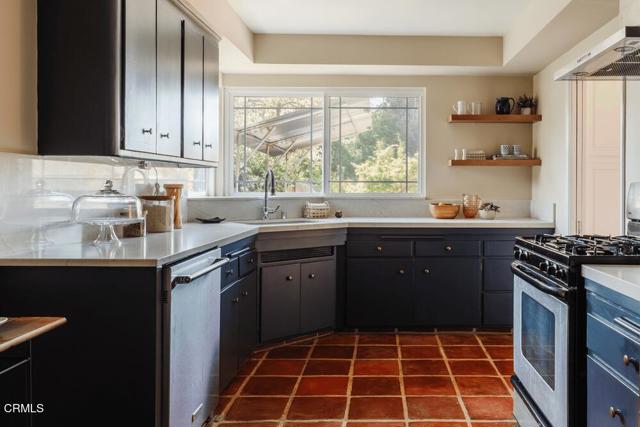 Detail Gallery Image 20 of 45 For 1300 Meadowbrook Rd, Altadena,  CA 91001 - 3 Beds | 2 Baths