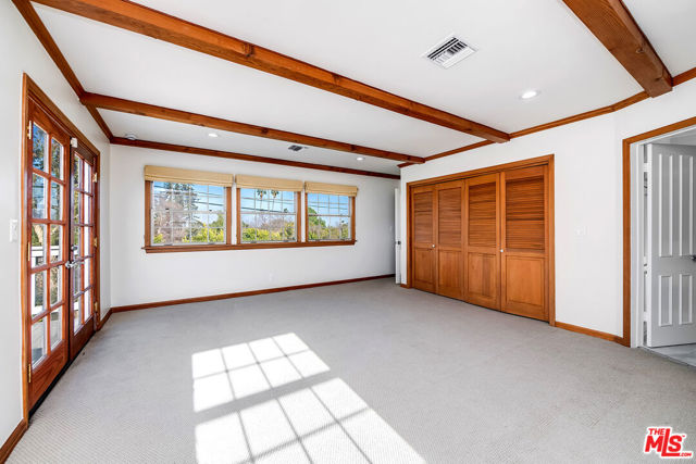 4118 Davana Road, Sherman Oaks CA: https://media.crmls.org/mediaz/d720854c-024f-4e21-a145-4b2fed346b07.jpg
