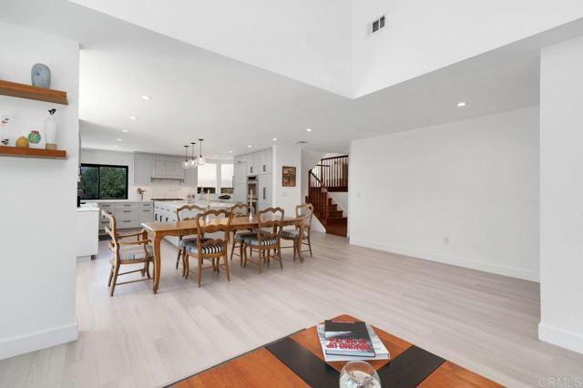 3453 Via Loma Vista, Escondido CA: https://media.crmls.org/mediaz/d7211467-67b0-42a7-8ae1-405ea60587fb.jpg