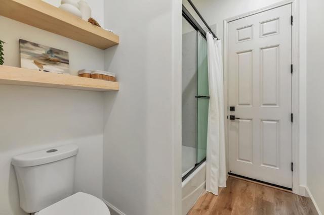 10055 Foothill Avenue, Gilroy CA: https://media.crmls.org/mediaz/d722eace-9f6d-4d98-b3f7-1362045fcb1b.jpg