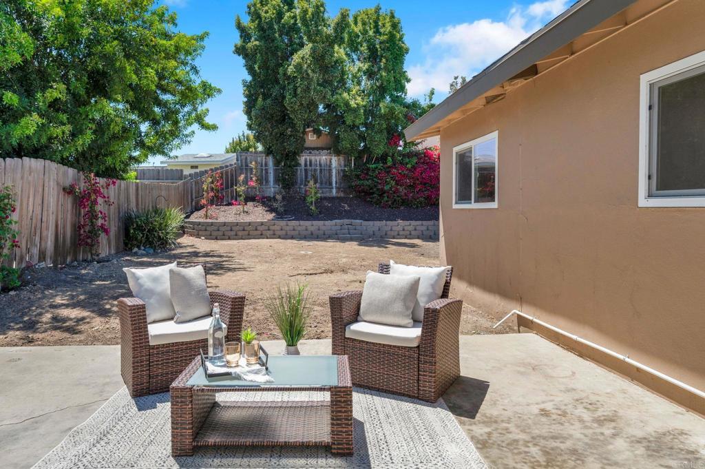 4560 Derrick Drive - photo 16