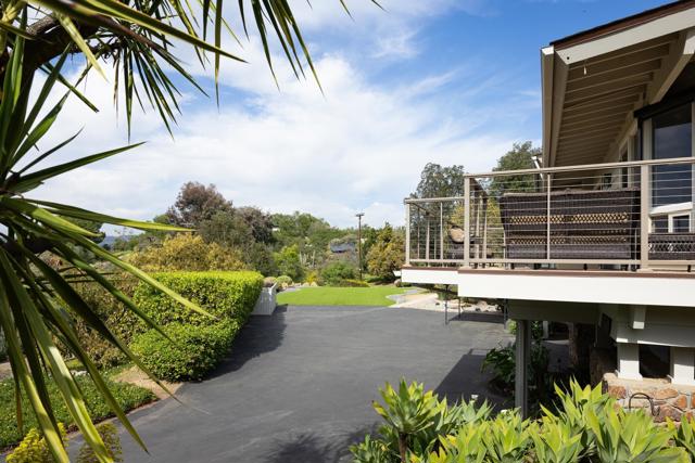 16204 Orchard Bend Rd, Poway CA: https://media.crmls.org/mediaz/d7234f72-d9c5-4865-bf38-45d52336f2e5.jpg