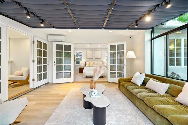 162 Del Monte Avenue, Los Altos CA: https://media.crmls.org/mediaz/d723fb37-4699-4c91-8e94-4213dd6337bb.jpg