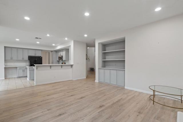 1697 Via Milano Drive, Gustine CA: https://media.crmls.org/mediaz/d7242551-2c4b-4c20-9e8b-2fdebf6d7129.jpg