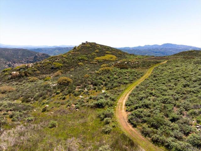 0 Rockwood Rd, Escondido CA: https://media.crmls.org/mediaz/d72425a6-bcc0-4363-a965-ce9f1e988543.jpg