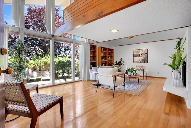 631 Park Way, Santa Cruz CA: https://media.crmls.org/mediaz/d7248c7a-0aeb-4760-b3da-c18b9c0bd0a1.jpg