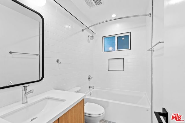 1563 Gordon Street, Los Angeles CA: https://media.crmls.org/mediaz/d7254fa4-eacd-413f-b0d8-a9bc9b0ebe32.jpg