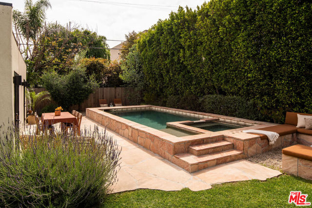 3512 Madera Avenue, Los Angeles CA: https://media.crmls.org/mediaz/d72589b8-dc21-4036-b061-44601455fd68.jpg