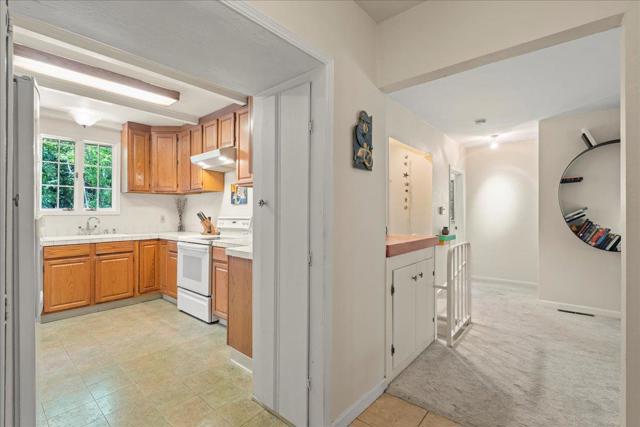 20246 Gist Road, Los Gatos CA: https://media.crmls.org/mediaz/d725932a-a96b-44b0-afb7-fcf8053df94b.jpg