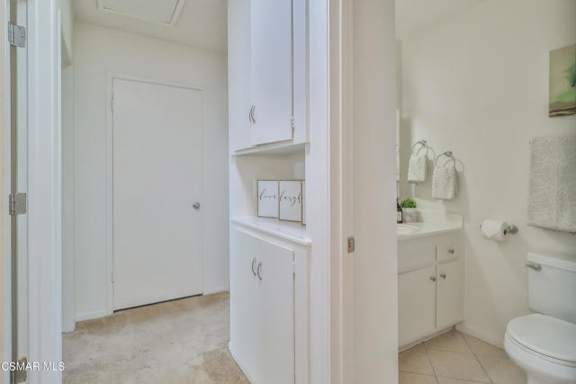 dHall Bath1