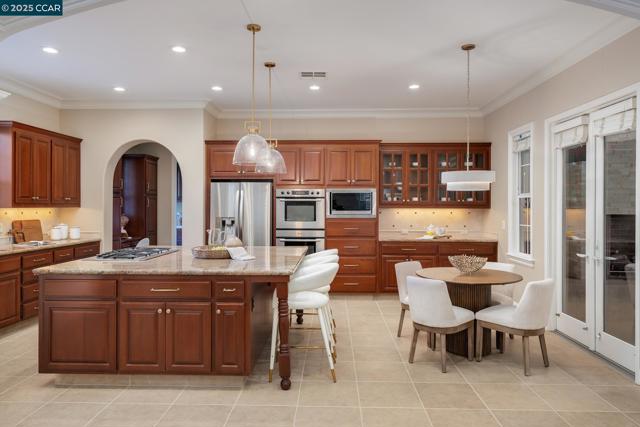 206 Glory Lily Ct, San Ramon CA: https://media.crmls.org/mediaz/d7260ef9-a36d-4b78-a356-cd939fea131b.jpg
