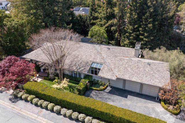 1162 Barroilhet Drive, Hillsborough CA: https://media.crmls.org/mediaz/d726ae77-d4d0-49cc-bcb8-434b868936aa.jpg