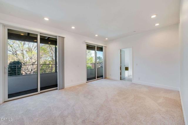 239 S Marengo Avenue, Pasadena CA: https://media.crmls.org/mediaz/d726aff6-d707-4bb5-a85d-3864dd926e2c.jpg