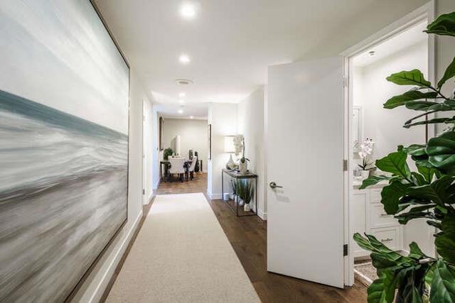 20 W 3rd Avenue, San Mateo CA: https://media.crmls.org/mediaz/d7296329-470c-4c7d-a12a-6a004cdda653.jpg