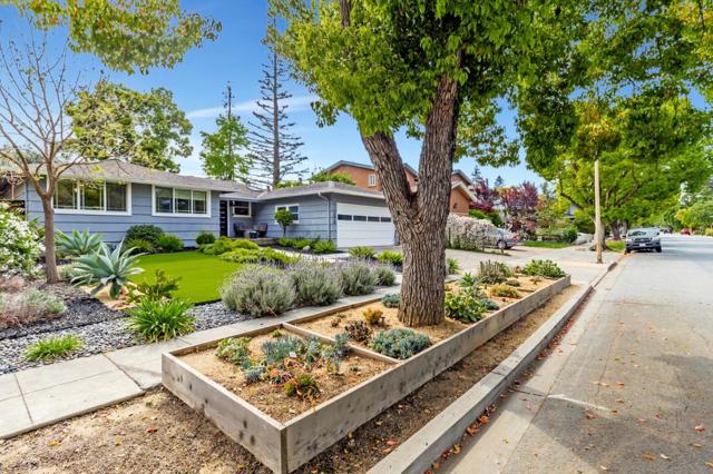 1528 Fernside Street, Redwood City CA: https://media.crmls.org/mediaz/d72980ab-e1bd-4387-b4b5-021265a16e2a.jpg