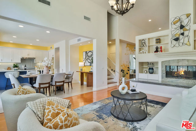 2857 Limestone Drive, Thousand Oaks CA: https://media.crmls.org/mediaz/d72a134f-808e-4ab7-89c8-52b2f0c9c861.jpg