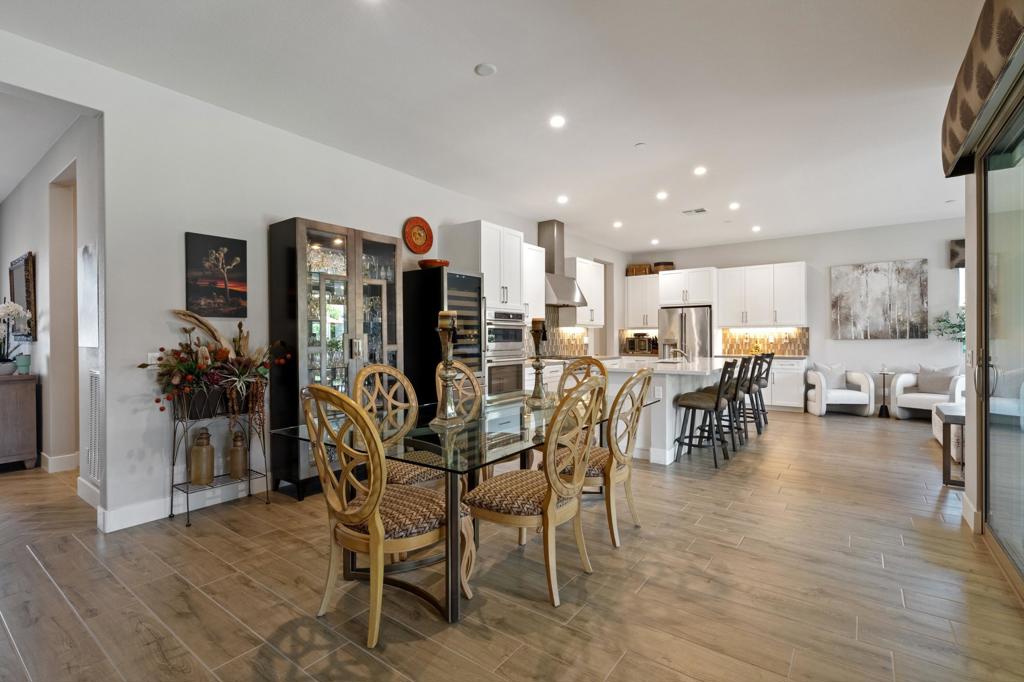 MLS #219129620DA image #3