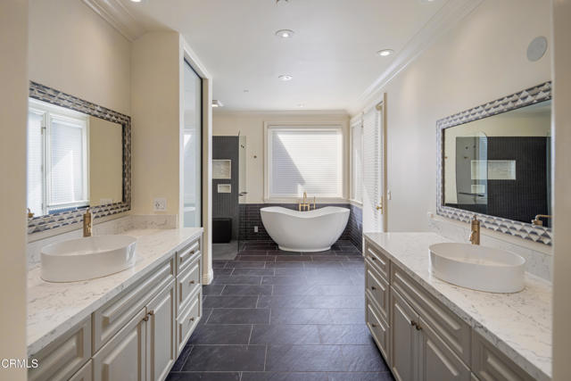 Detail Gallery Image 30 of 44 For 980 Ellington Ln, Pasadena,  CA 91105 - 4 Beds | 4 Baths