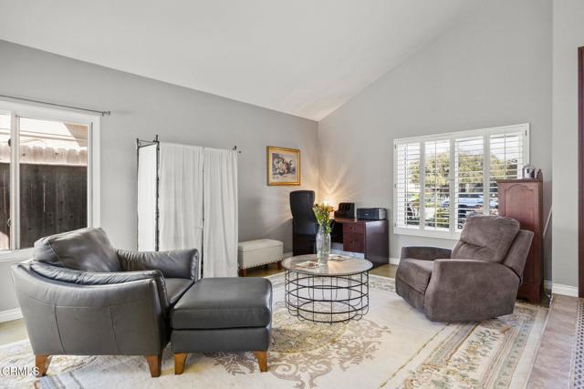 9542 Halifax Street, Ventura CA: https://media.crmls.org/mediaz/d72c6a53-1d08-4db8-8e11-6b2e4e3d940a.jpg