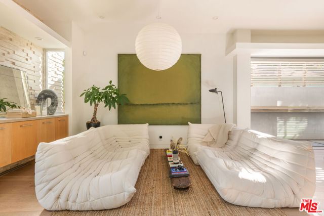 2413 Wilson Avenue photo 3