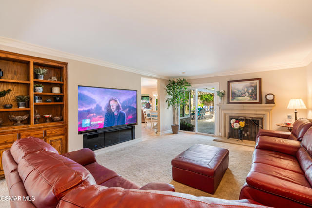 3578 Claridge Court, Simi Valley CA: https://media.crmls.org/mediaz/d72e3e0d-720d-4861-b815-8dd578511c98.jpg