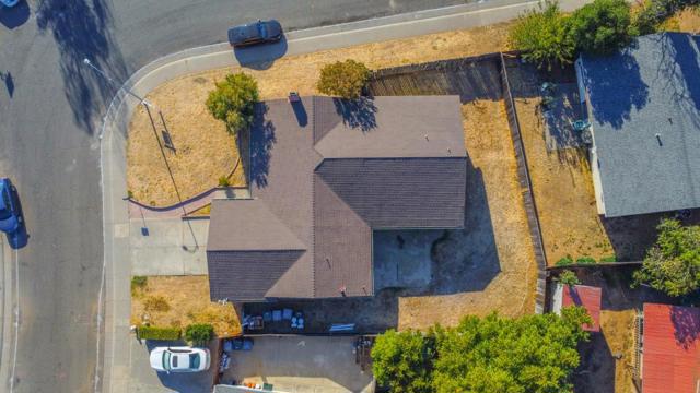 Image 3 of 34 For 3301 Folklore Way