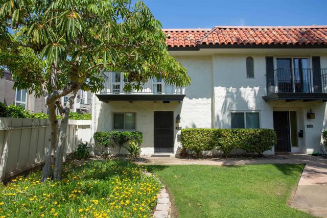 3216 Loma Riviera Dr, San Diego CA: https://media.crmls.org/mediaz/d72f69d4-8651-413c-ac4e-e6ccf07b0283.jpg