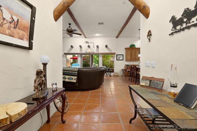 40760 Old Highway 80, Boulevard CA: https://media.crmls.org/mediaz/d72ff996-617d-413e-9f2c-fcc9d736830c.jpg