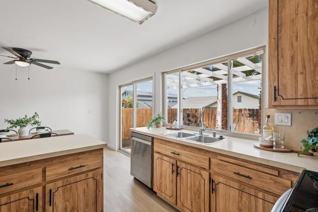 Detail Gallery Image 10 of 23 For 3044 Fleming Dr, San Diego,  CA 92139 - 4 Beds | 2 Baths