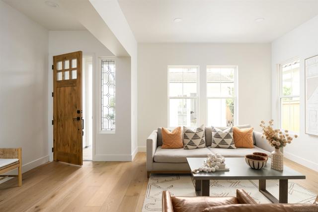 5077 Ashberry, Carlsbad CA: https://media.crmls.org/mediaz/d7302029-ea4e-4cd2-943b-54f84ce436ae.jpg