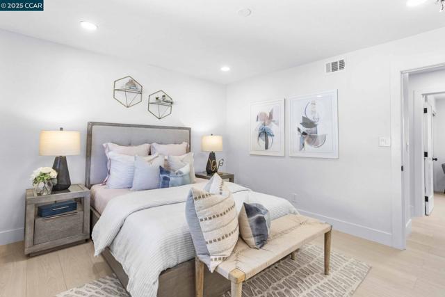 4650 Regina Ln, Concord CA: https://media.crmls.org/mediaz/d7306715-b93e-4c56-a838-e4b8a375067c.jpg