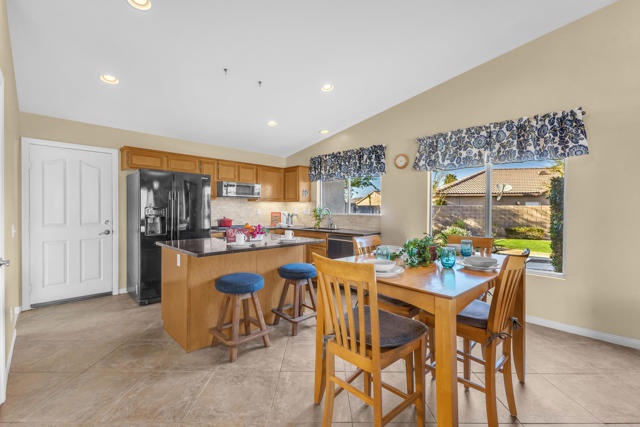 83480 Firecliff Court Court, Indio CA: https://media.crmls.org/mediaz/d730dc73-c890-422b-b6be-254b7be92da9.jpg
