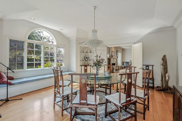 280 Uplands Drive, Hillsborough CA: https://media.crmls.org/mediaz/d731bb4b-9ee2-4f4f-9709-81aac3ae72f8.jpg
