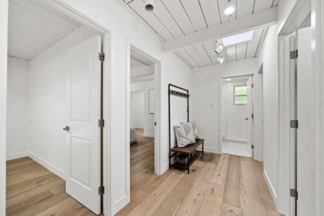 3310 Kenneth Drive, Palo Alto CA: https://media.crmls.org/mediaz/d732c206-6034-4eb2-9ad3-fced967c66b3.jpg