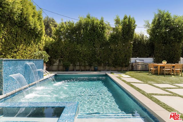 5 Bed Home for Sale in Los Angeles, California